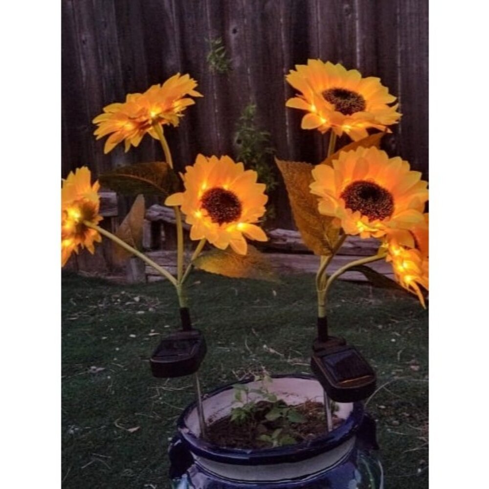 Solar Sunflower Lights, 800mA Solar Garden Light with Real Looking Flowers